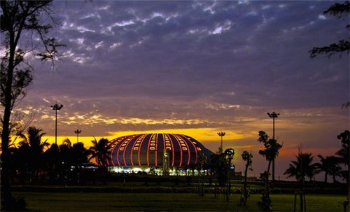 串串家园金汤麻辣烫